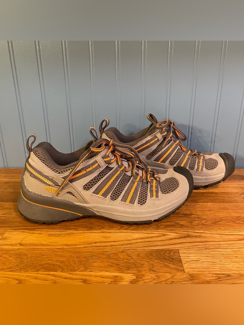 KEEN DS 1105 Women’s Mesh Hiking Shoes (8.5)